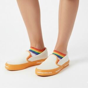 Sperry x PFLAG Womens Crest Vibe Ltd Edition LGBTQ + Canvas Slip On Sneakers 6